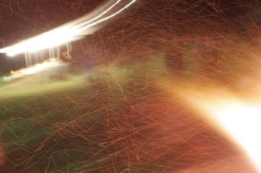 Parlayan bir ışık ile soyut arkaplan