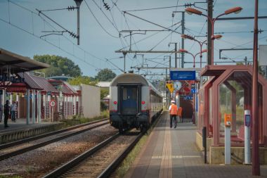 Trainstation Mersch köyü olan Mersch, Lüksemburg. Ağustos 2017
