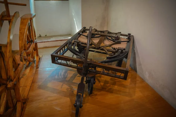 Chateau du Clos Luce, Amboise, Fransa, Ağustos 2017, Leonardo Da Vinci displayd buluşlar