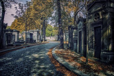 Paris'te Pere-Lachaise mezarlığı