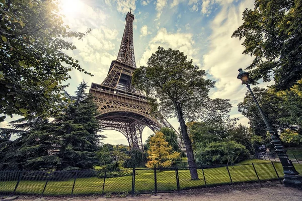 Torre Eiffel en París —  Fotos de Stock