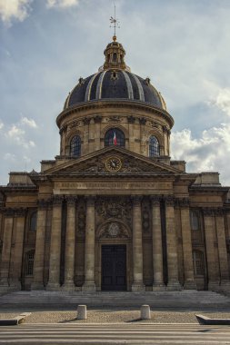 Paris 'te Fransa Enstitüsü