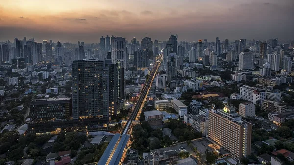 Puesta de sol sobre Bangkok City —  Fotos de Stock