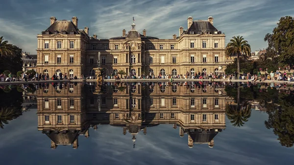 Palais du Luxembourg en París — Foto de Stock