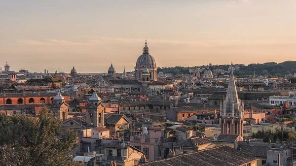 Olaszországban Róma tetők — Stock Fotó