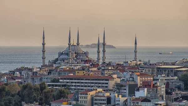Blue mosque Sultanahmet Camii in Istanbul — Stock Photo, Image