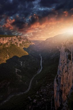 Castellane Provence yakınındaki Verdon Kanyonu