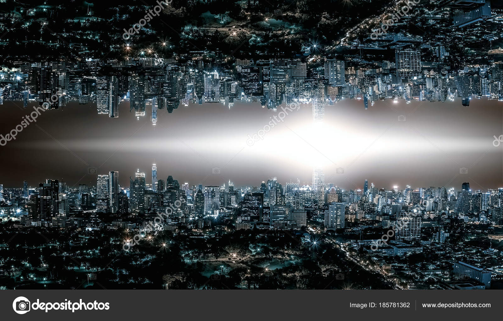 Teoria Ciência Universo Paralelo — Foto © manjik #185781362, image size:1600x1022