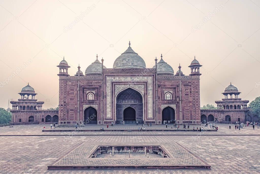 Taj Mahal in sunrise light, Agra, India