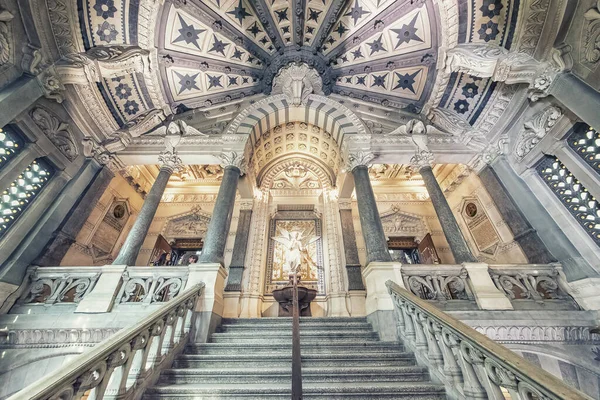 Binnen Basiliek Van Notre Dame Fourviere Lyon Frankrijk — Stockfoto