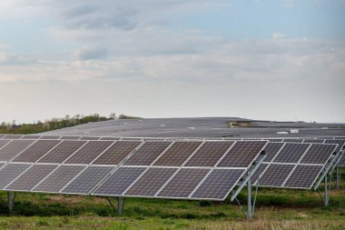 Güneş fotovoltaik panelleri ve güneş fotovoltaik enerji üretim sistemleri