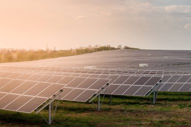 Güneş enerjisi santrali. Güneş fotovoltaik panelleri ve güneş fotovoltaik enerji üretim sistemleri