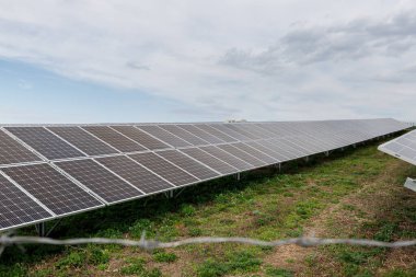 Güneş fotovoltaik panelleri ve güneş fotovoltaik enerji üretim sistemleri