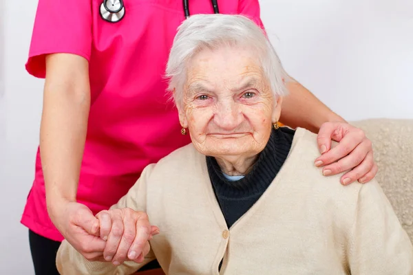 Sanidad señora mayor — Foto de Stock