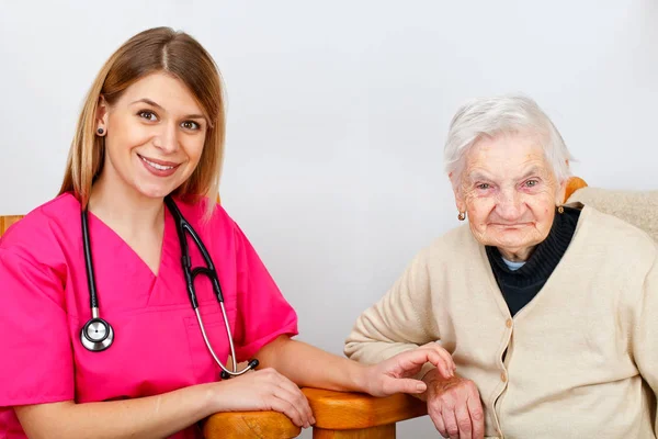 Sanidad señora mayor — Foto de Stock