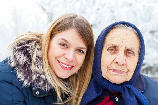 Mooie dag met oma — Stockfoto