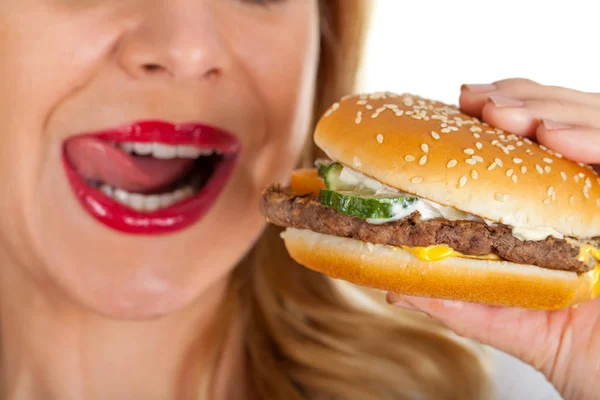 La deliciosa hamburguesa — Foto de Stock