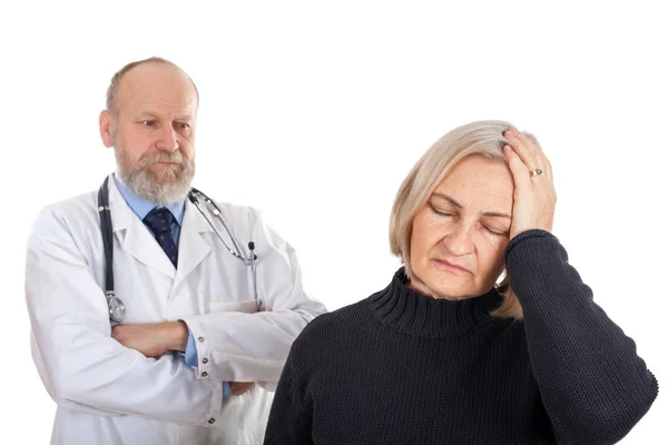 Médico y paciente femenino — Foto de Stock