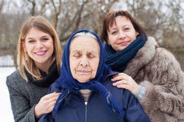 Kadın nesiller açık