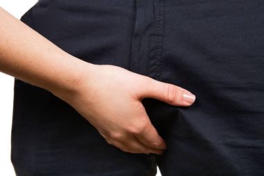 Erkek genital dokunmadan