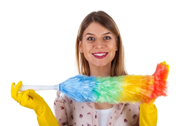 Garçonete feminina atraente segurando uma flanela — Fotografia de Stock