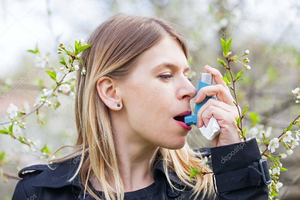 Young woman with pollen allergy problems