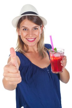 Ahududu suyu - izole tutan kadın