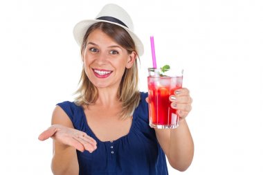 Ahududu suyu - izole tutan kadın