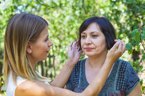 Hora de madre e hija — Foto de Stock