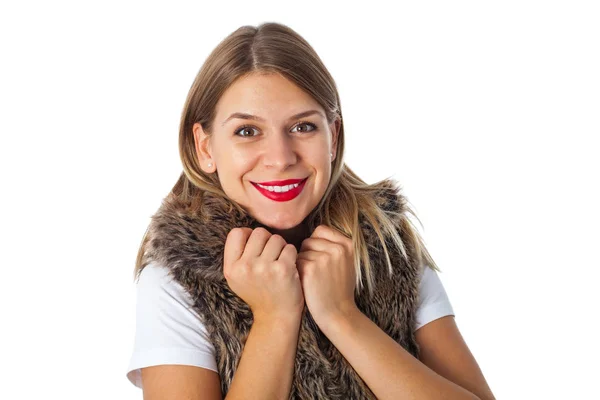 Mujer sonriente con chaleco de piel —  Fotos de Stock