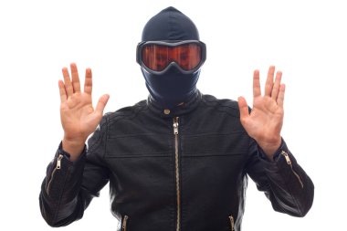 Siyahlı tehlikeli bir hırsız.