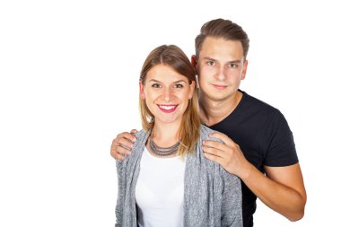 Sevimli genç çift izole üzerinde