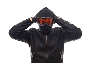 Siyahlı tehlikeli bir hırsız.