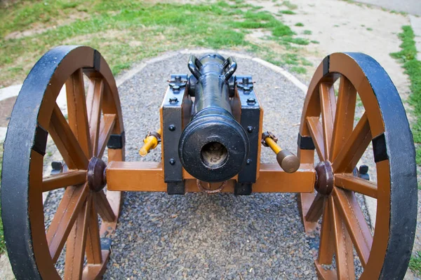 The old cannon — Stock Photo, Image