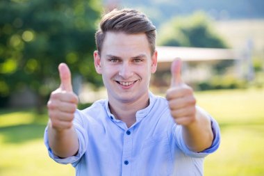 Yakışıklı erkekler açık