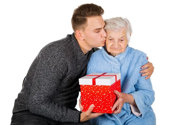 Regalo para una hermosa abuela —  Fotos de Stock