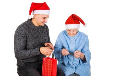 Güzel bir büyükanne için Noel hediyesi