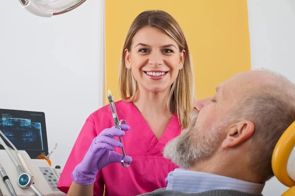 Injeção anestésica dentária — Fotografia de Stock