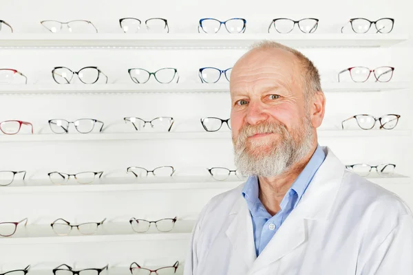 Ophtalmologiste mature — Photo
