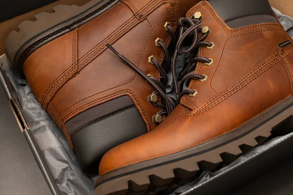 Par de novas botas de inverno — Fotografia de Stock