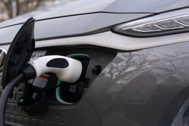 Elektrikli otomobil için güç kaynağı