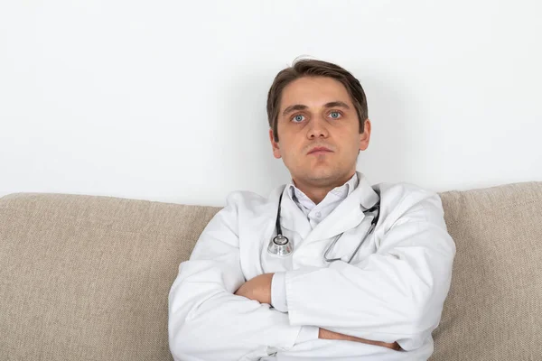 Handsome Medical Doctor Relaxing Sofa Office — Stock Photo, Image