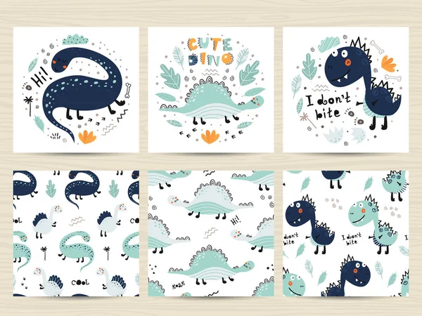 Conjunto de cartazes e padrões sem costura com dinossauros bonitos e letras . —  Vetores de Stock