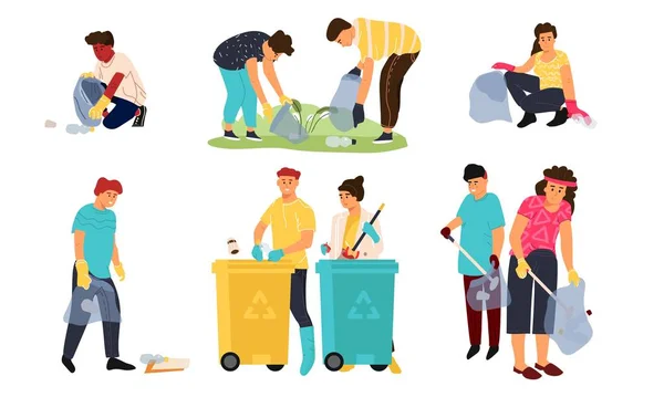 Reciclando personajes. Dibujos animados hombres mujeres y niños recogiendo basura en contenedores para clasificación y reciclaje. Set de escena vectorial — Archivo Imágenes Vectoriales