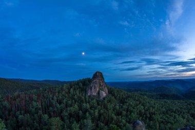 Krasnoyarsk sütun gece rezerv