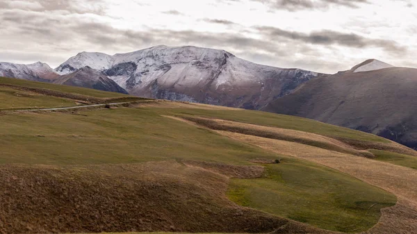 Primera Nieve Las Montañas Sibillini Otoño — Foto de Stock