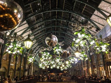 Noel tatili boyunca Covent Garden