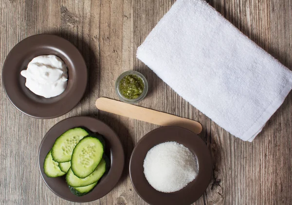 Una Mujer Hace Exfoliante Natural Exfoliante Casero Hecho Azúcar Sal — Foto de Stock