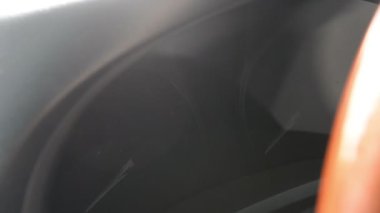 Işık uyarı kontrol ve motoru çalıştır