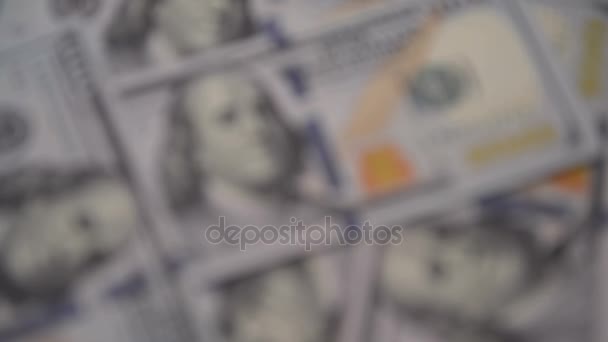 Focus selettivo dei nuovi 100 dollari — Video Stock